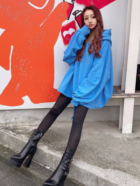 画像6: 裾しぼりグラフィックパーカー (6)